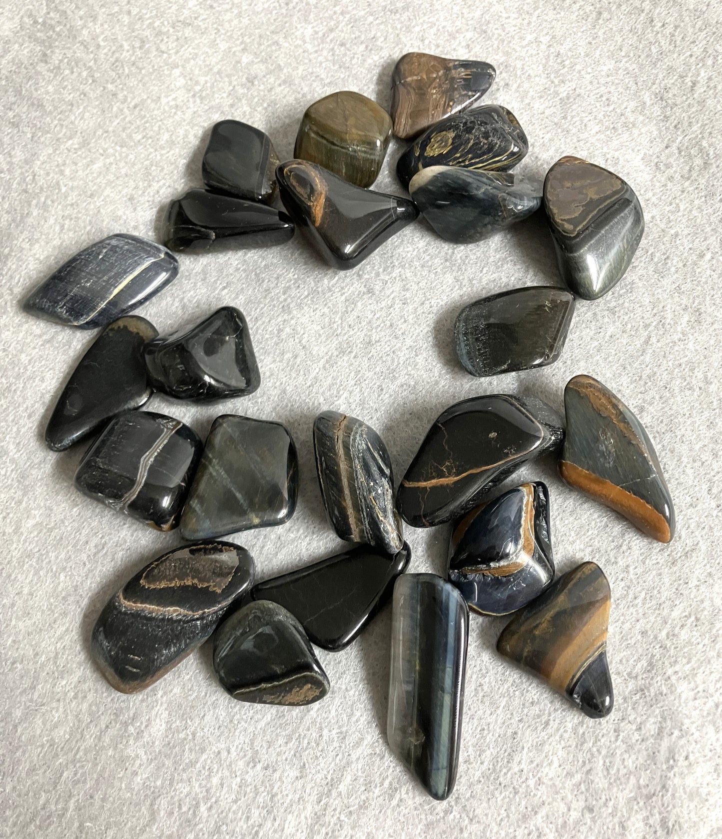 Blue Tiger Eye Tumbled Stone AKA Hawks Eye AKA Falcons Eye (116)