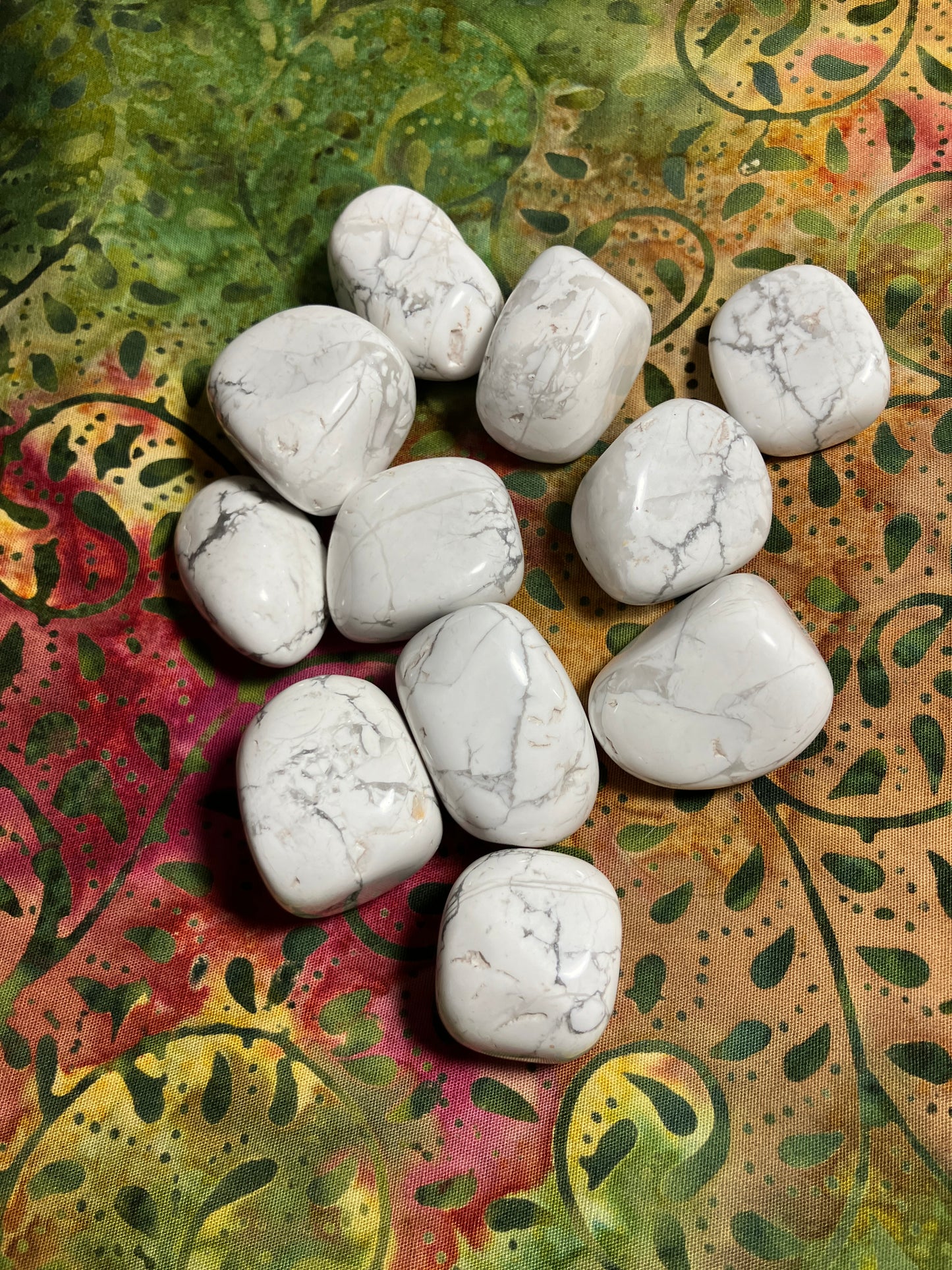 Howlite Tumbled Stones (#11)