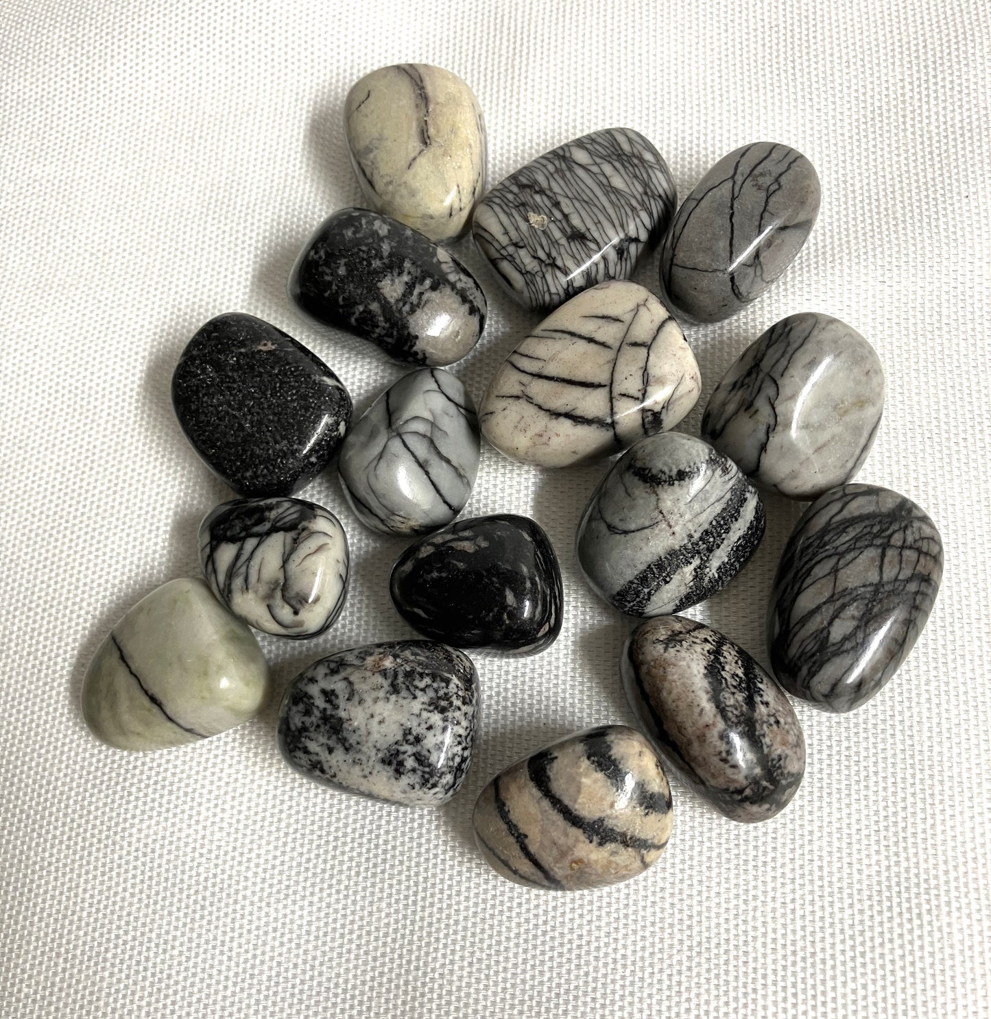 Spider Web Jasper Crystals (132)