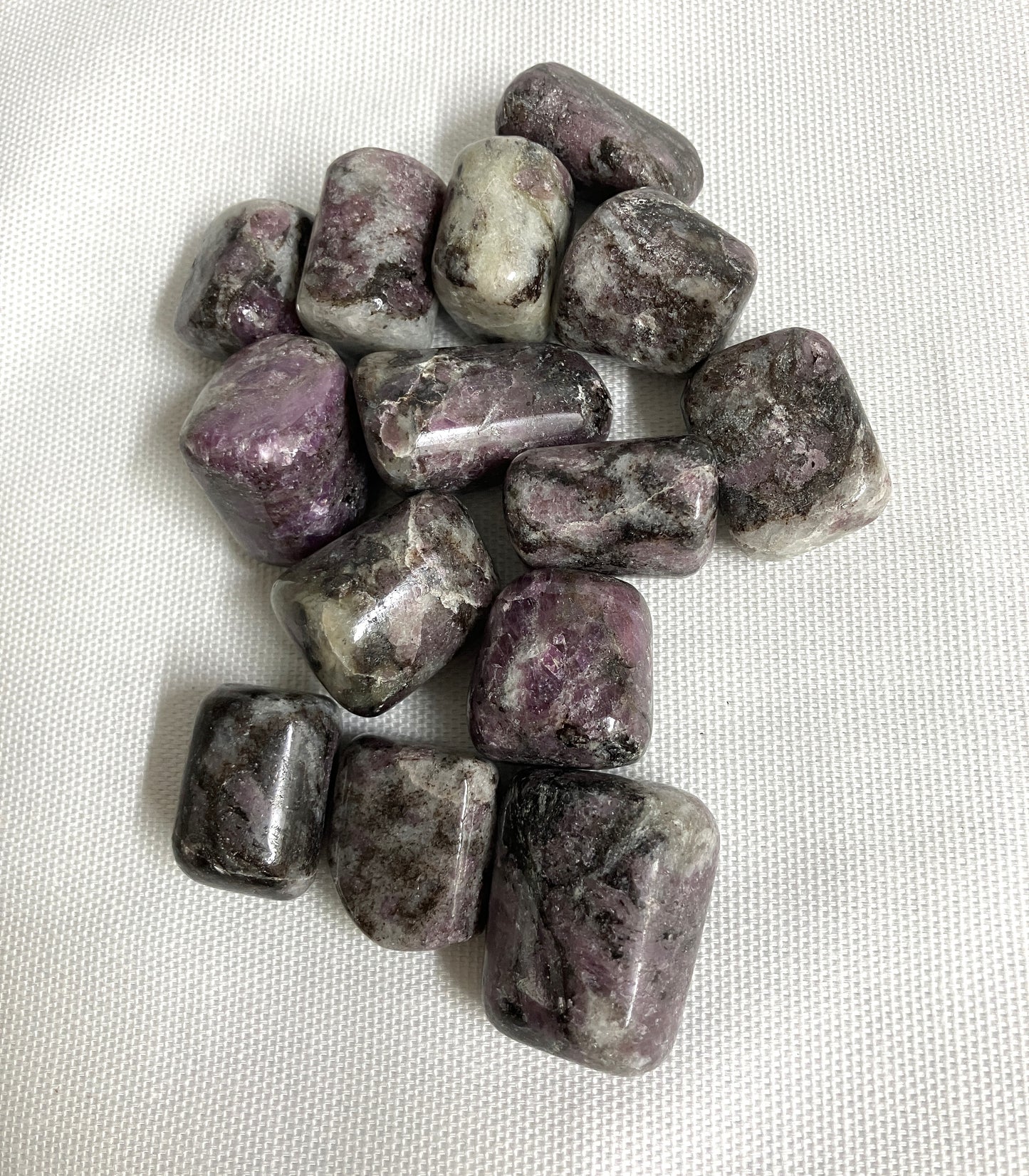 Tumbled Pink Garnet (X135)