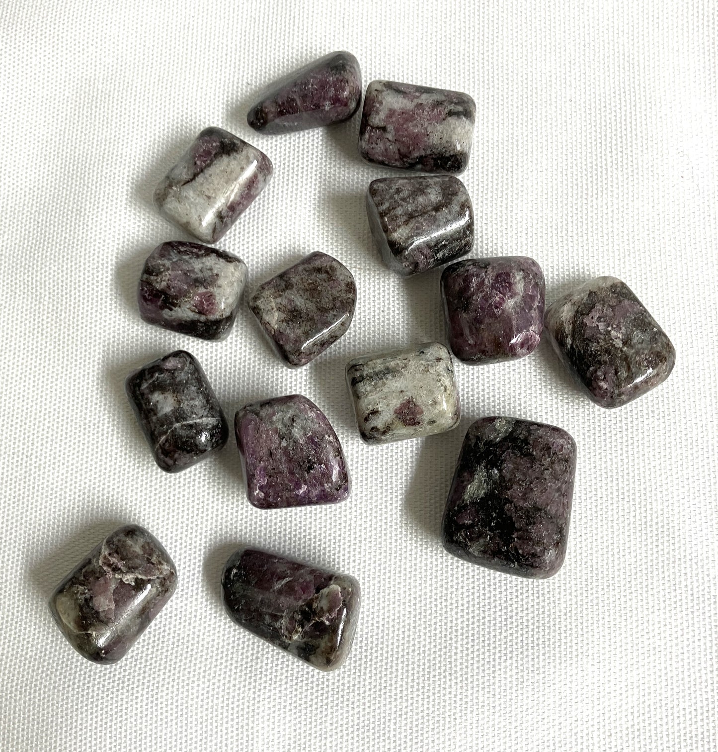 Tumbled Pink Garnet (X135)