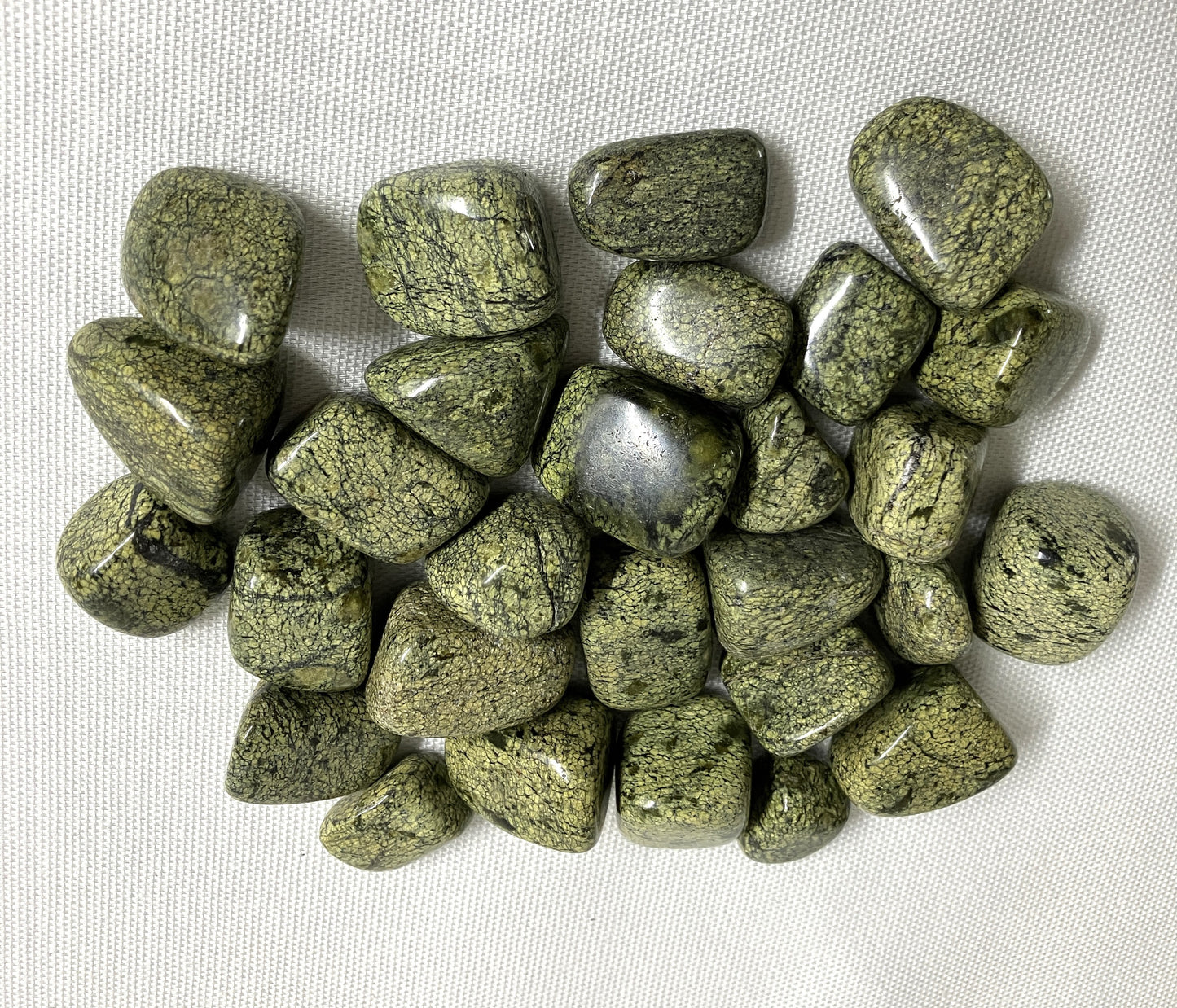 Asterite Serpentine Tumbled Stone #90
