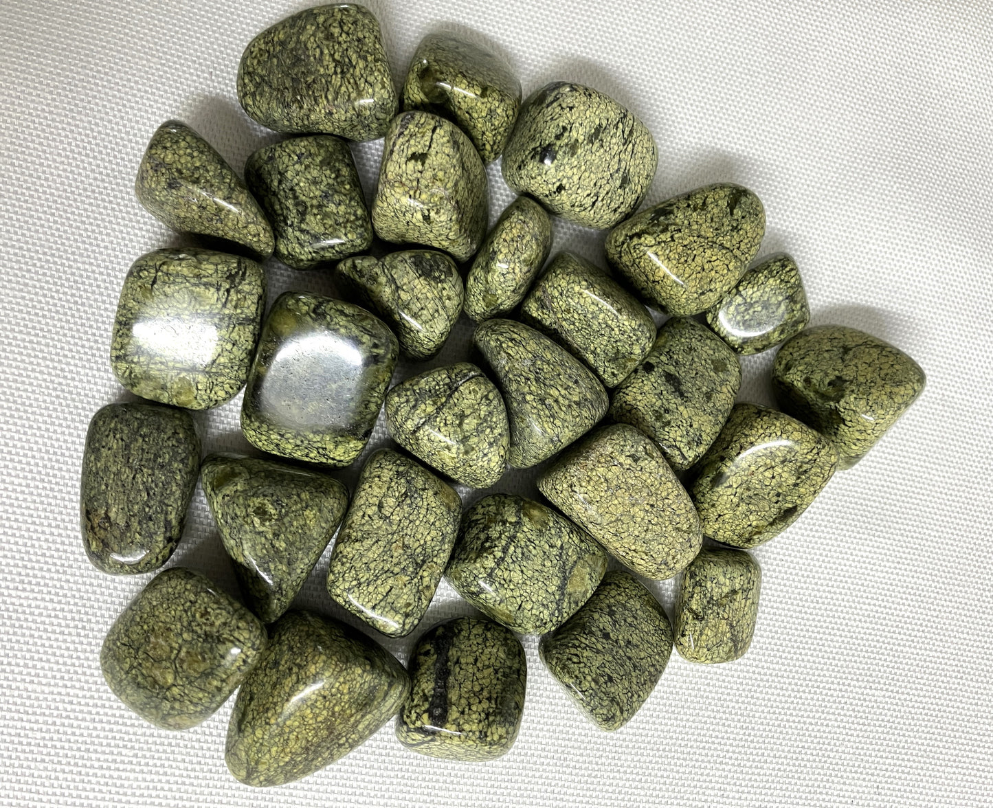 Asterite Serpentine Tumbled Stone #90