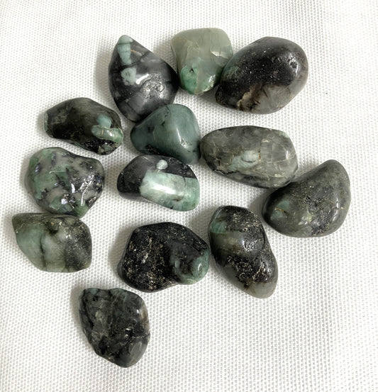 Emerald Tumbled Stones  (#119)