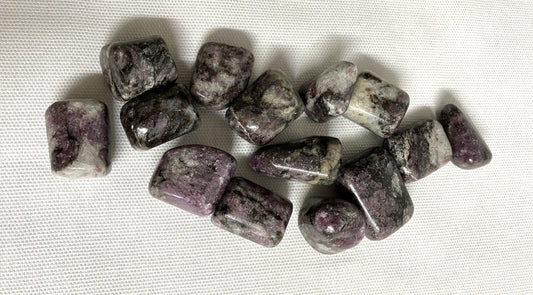 Tumbled Pink Garnet (X135)